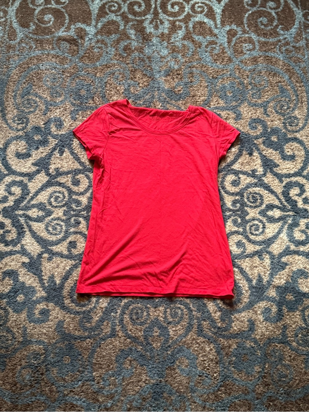 No Boundaries Red Short-Sleeve Scoop Neck Tee - Picture 1 of 2